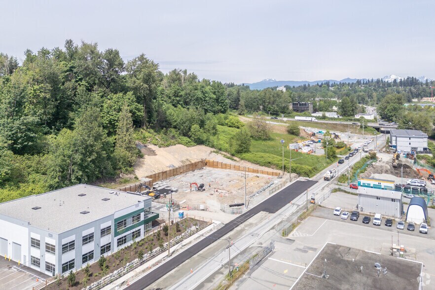 1589 Riverside Rd, Abbotsford, BC for lease - Building Photo - Image 1 of 2