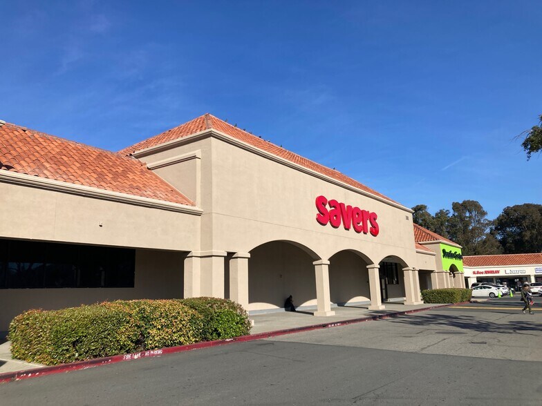 20-800 San Pablo Towne Center, San Pablo, CA à louer - Photo du bâtiment - Image 3 de 7