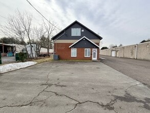 1525 Parkway Ave, Trenton, NJ for lease Interior Photo- Image 2 of 38