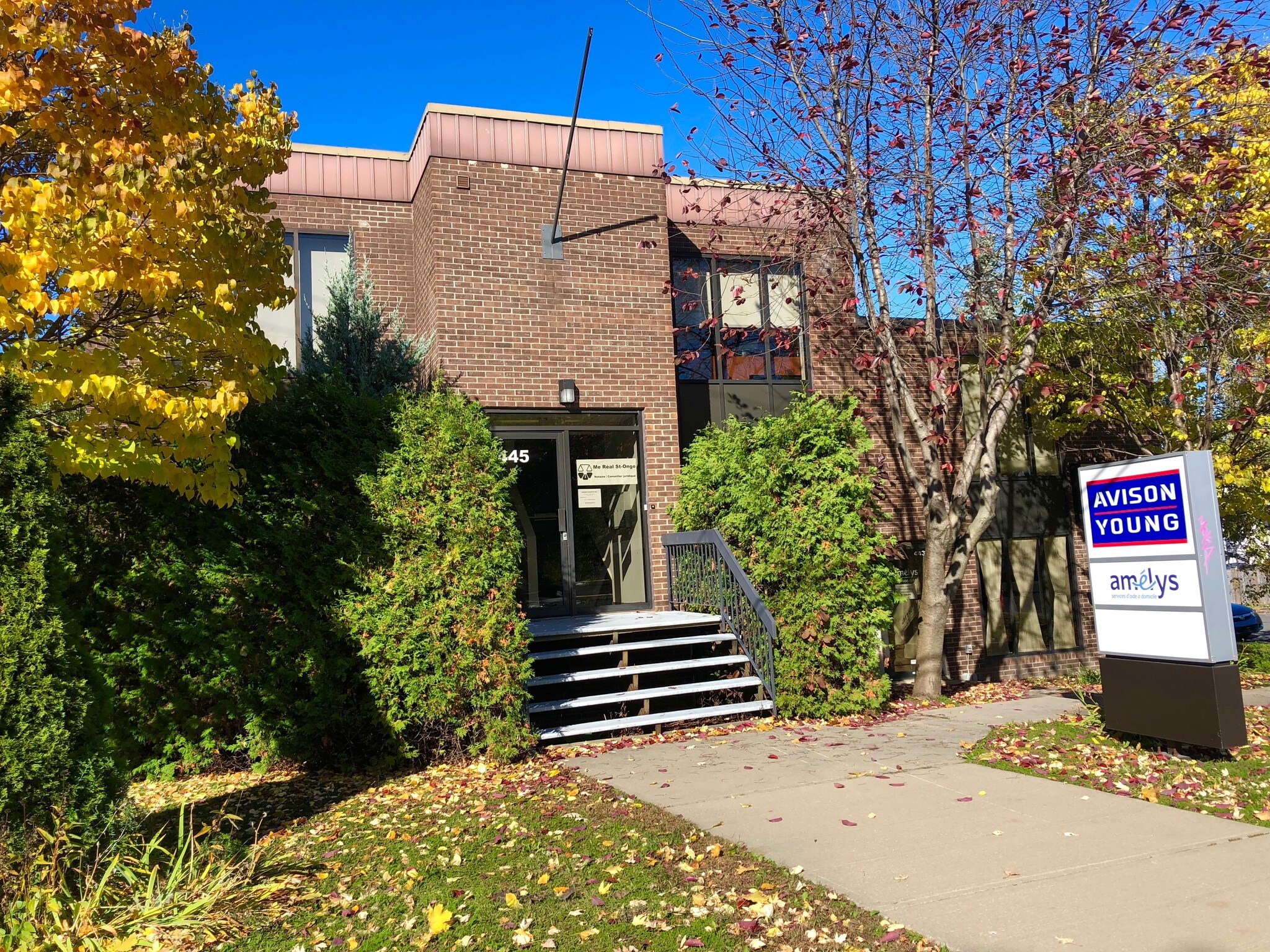 441-445 Ch Du Coteau-Rouge, Longueuil, QC for sale Primary Photo- Image 1 of 1