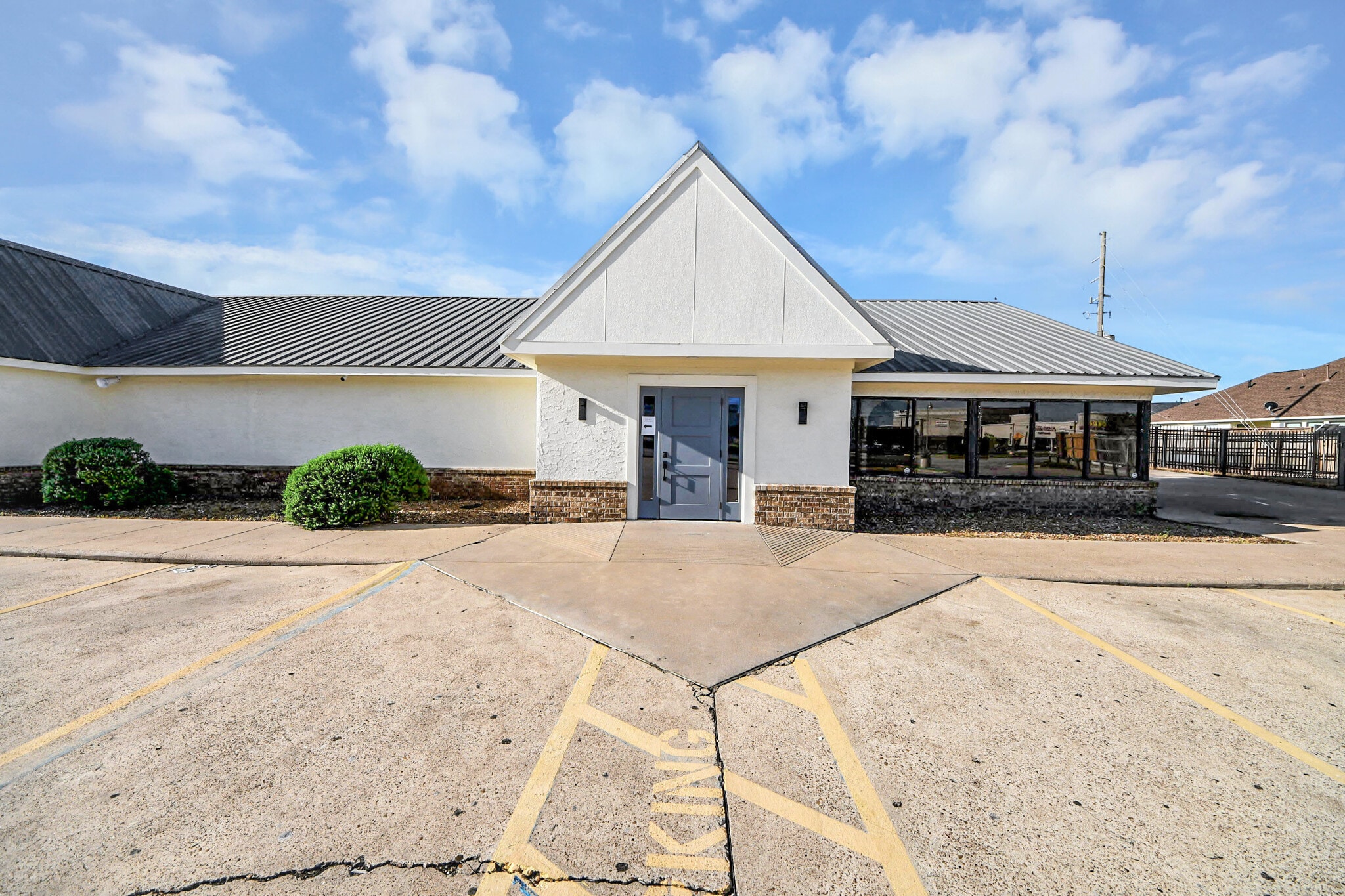 13615 Bellaire Blvd, Houston, TX à louer Photo intérieure- Image 1 de 23