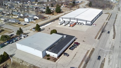 2104 Beloit Ave, Janesville, WI for lease Interior Photo- Image 2 of 3