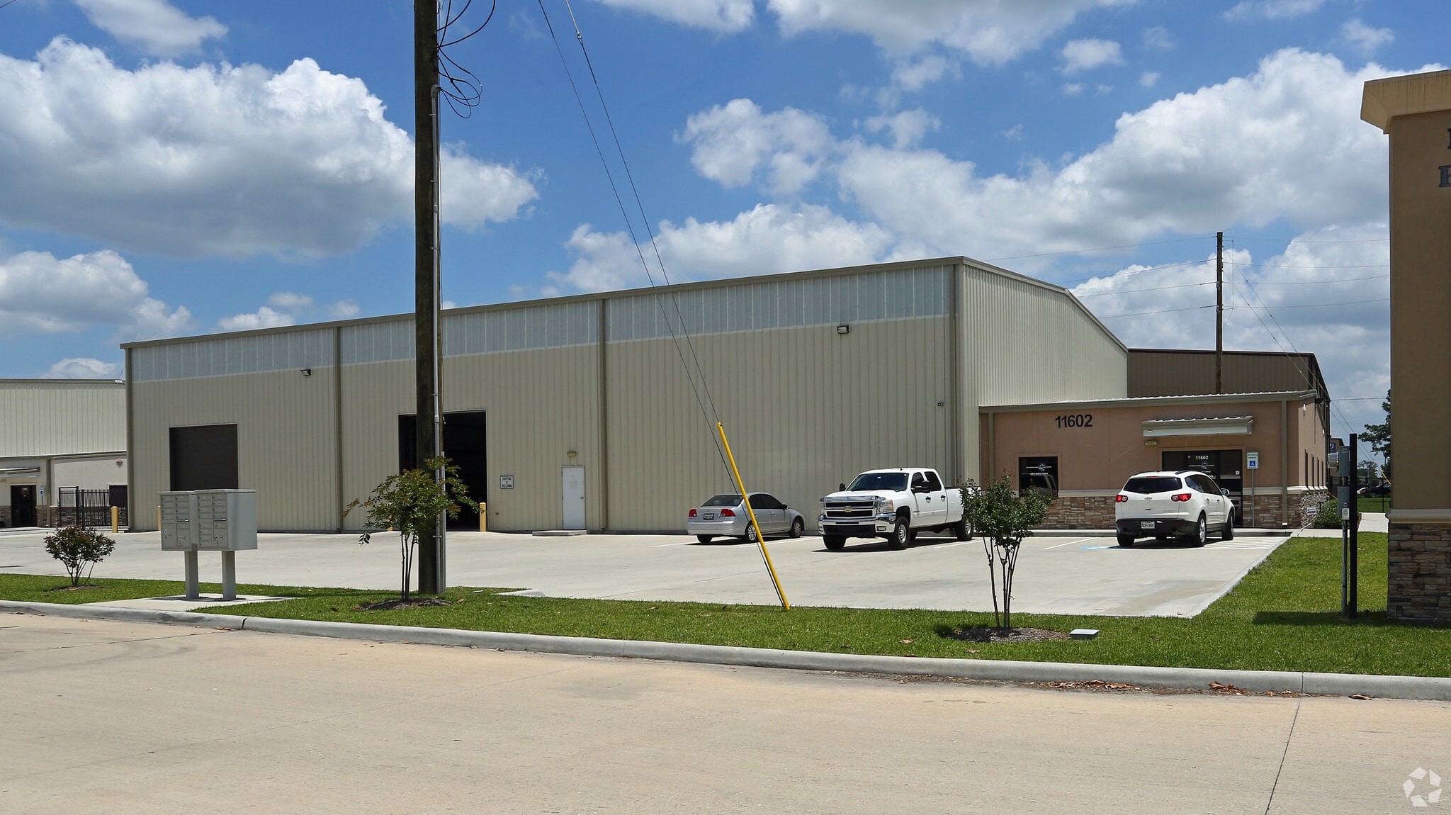 11602 Canyon Trail Dr, Houston, TX for lease Primary Photo- Image 1 of 5