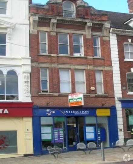 42 Queen Sq, Wolverhampton for lease Primary Photo- Image 1 of 2