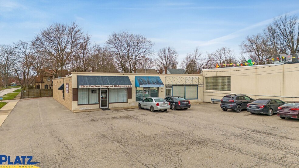 5986-5998 Market St, Youngstown, OH for lease - Building Photo - Image 2 of 8