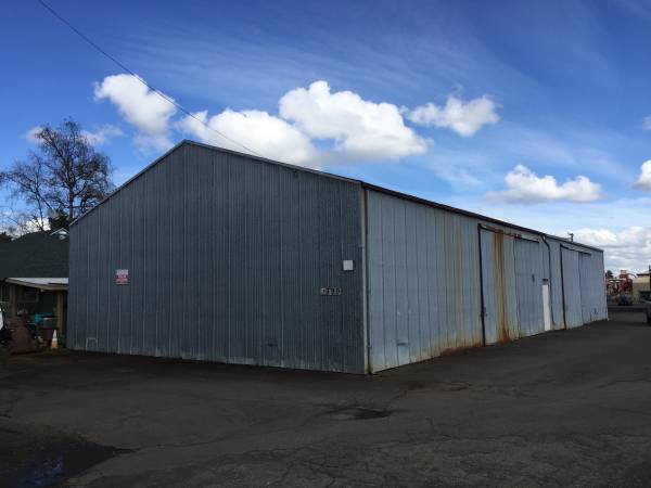 1390 Main, Dallas, OR à louer - Photo du bâtiment - Image 2 de 7