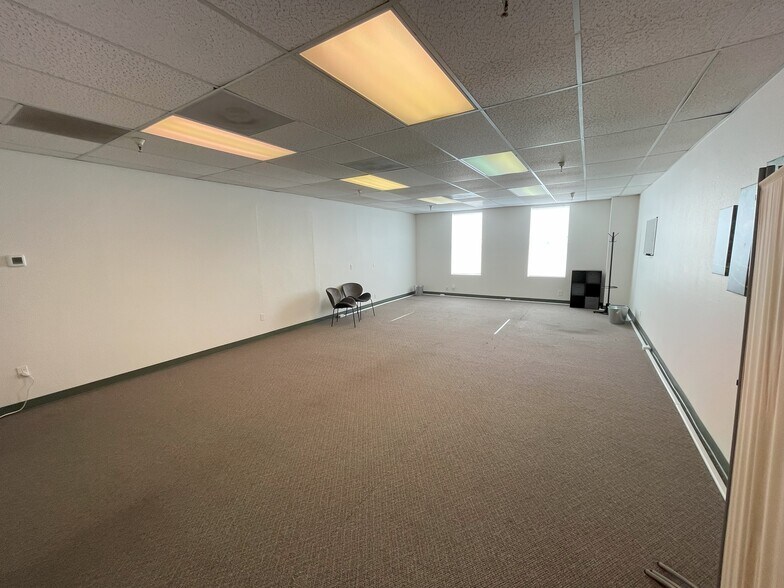 6200 Center St, Clayton, CA à louer - Photo du bâtiment - Image 2 de 8