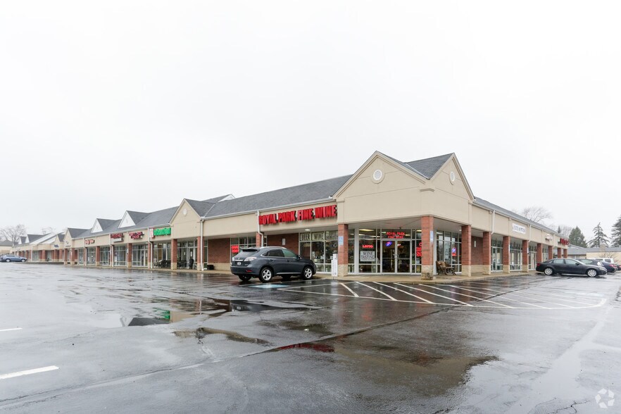 17608 Pearl Rd, Strongsville, OH for lease - Building Photo - Image 2 of 12