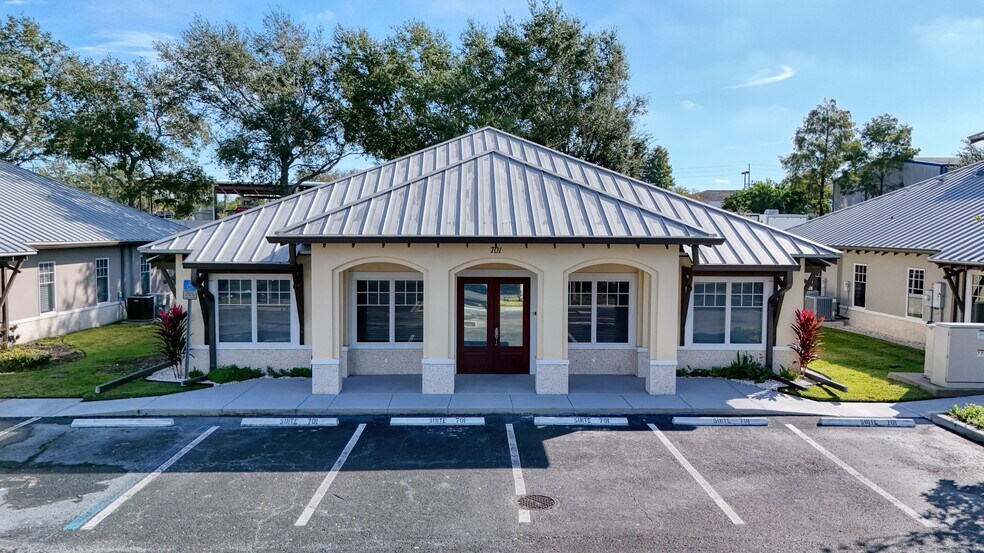 1180 Ponce De Leon Blvd, Clearwater, FL à vendre - Photo du bâtiment - Image 2 de 15