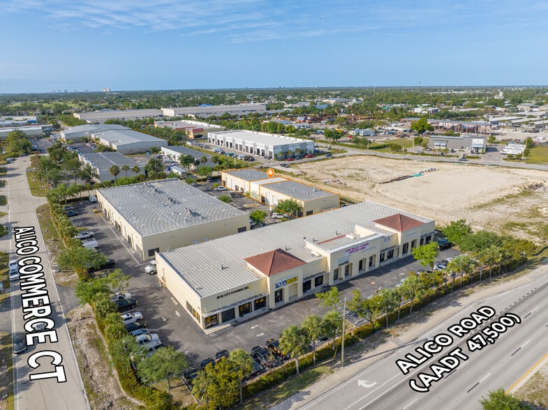 17010 Alico Commerce Ct, Fort Myers, FL à louer - Photo du bâtiment - Image 3 de 13
