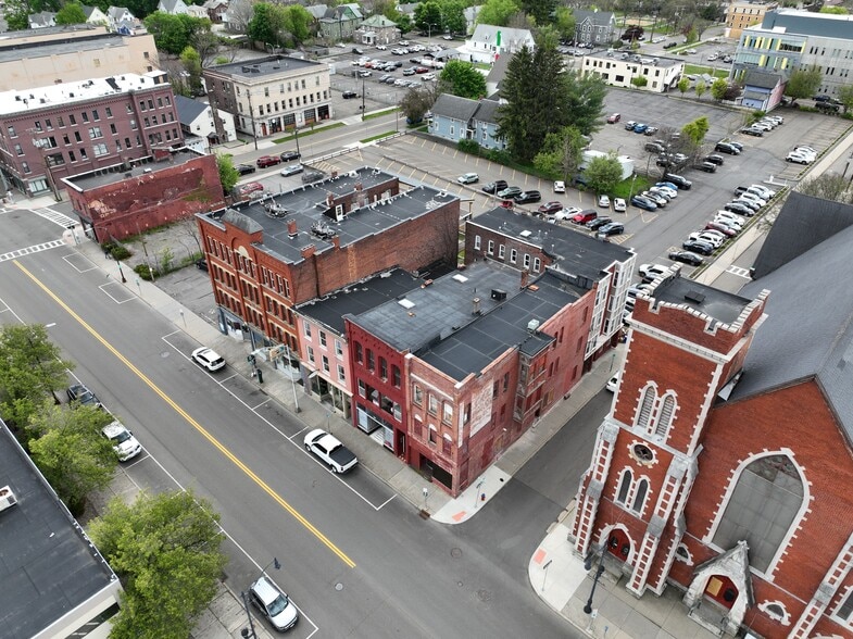 136 Court St, Binghamton, NY for sale - Matterport Community - Image 3 of 63