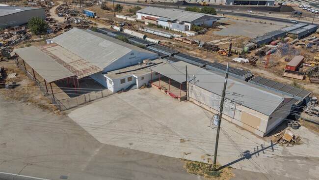 Plus de détails pour 550 Highway 46, Wasco, CA - Industriel à louer