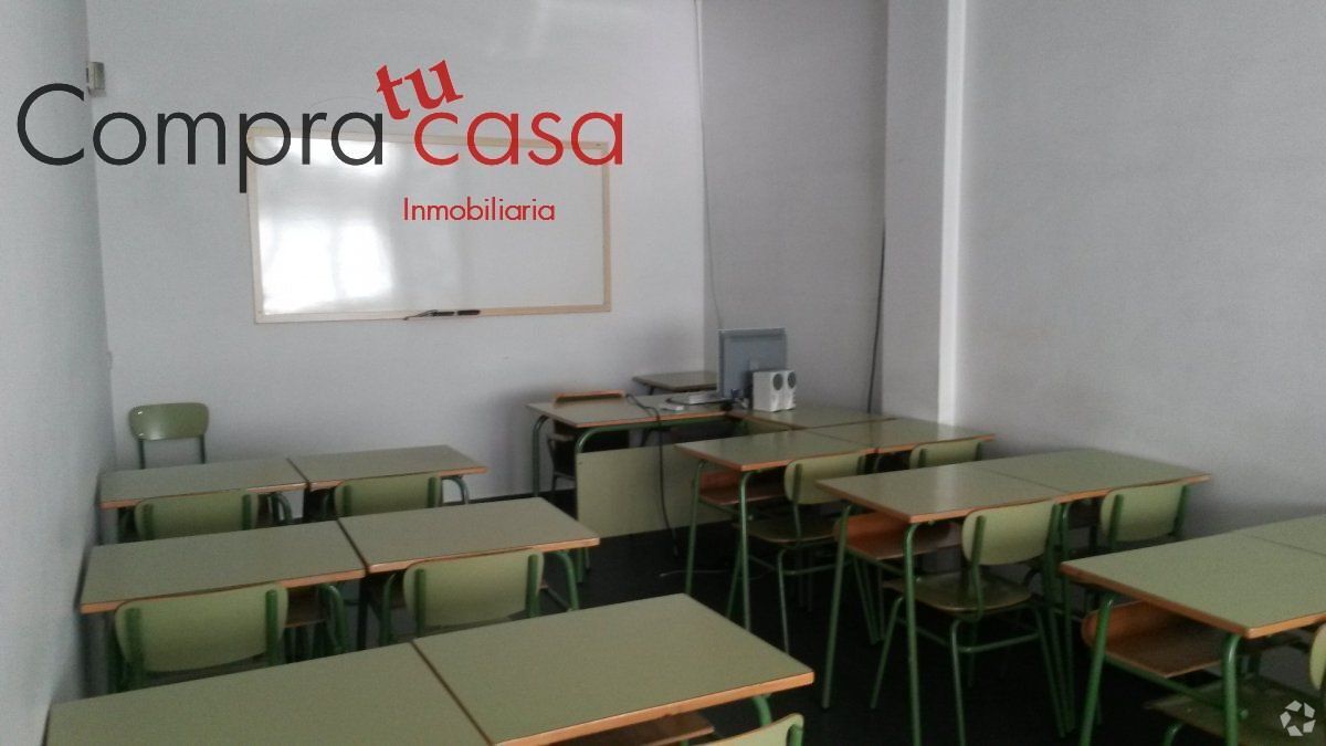 Segovia, SEG 40005 - Unit Puerta 01, Esc. 1 - - Interior Photo - Image 2 of 6