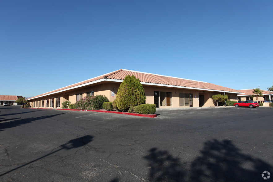 3305 Spring Mountain Rd, Las Vegas, NV for sale - Primary Photo - Image 1 of 1