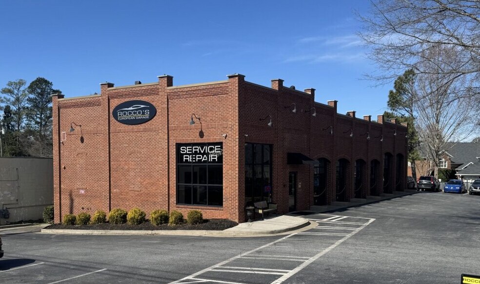 540 N Main St, Alpharetta, GA à vendre - Photo du bâtiment - Image 2 de 8