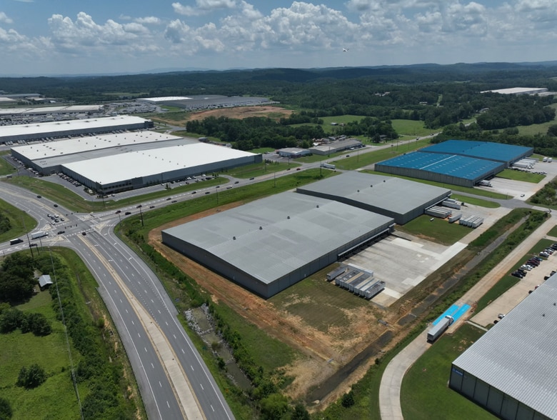 103 Enterprise Dr SW, Calhoun, GA à louer - Photo du bâtiment - Image 2 de 6