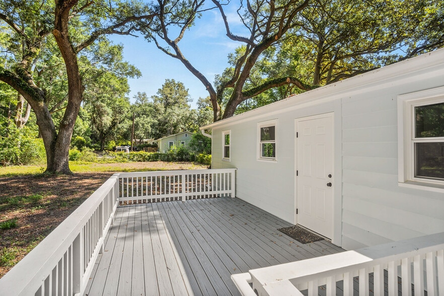 67 Sams Point Rd, Beaufort, SC à vendre - Photo du bâtiment - Image 2 de 20
