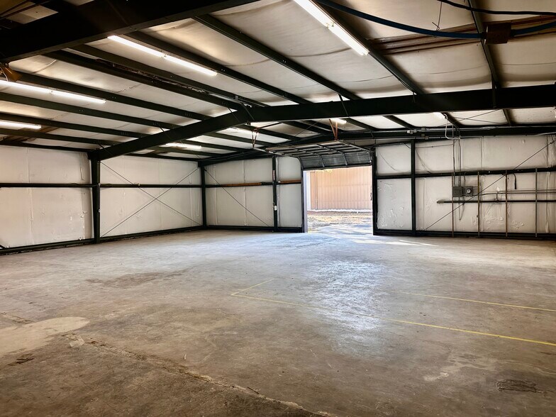 7311 Pepperdam Ave, North Charleston, SC à louer - Photo du bâtiment - Image 2 de 5