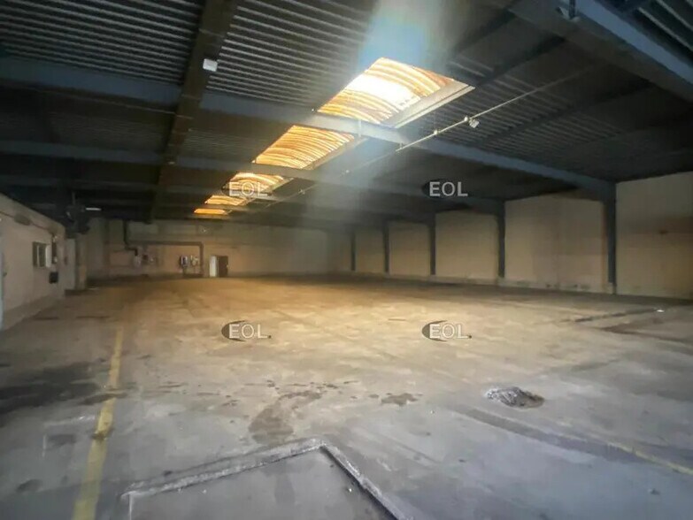 Industriel dans Noisiel à louer - Photo du bâtiment - Image 3 de 10