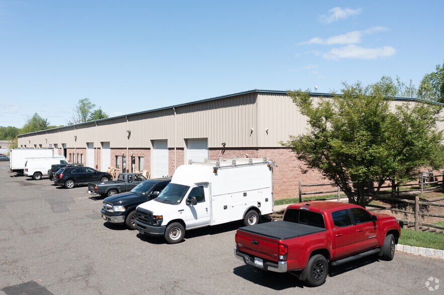 3301-3393 S Clinton Ave, South Plainfield, NJ à louer - Photo du bâtiment - Image 3 de 8