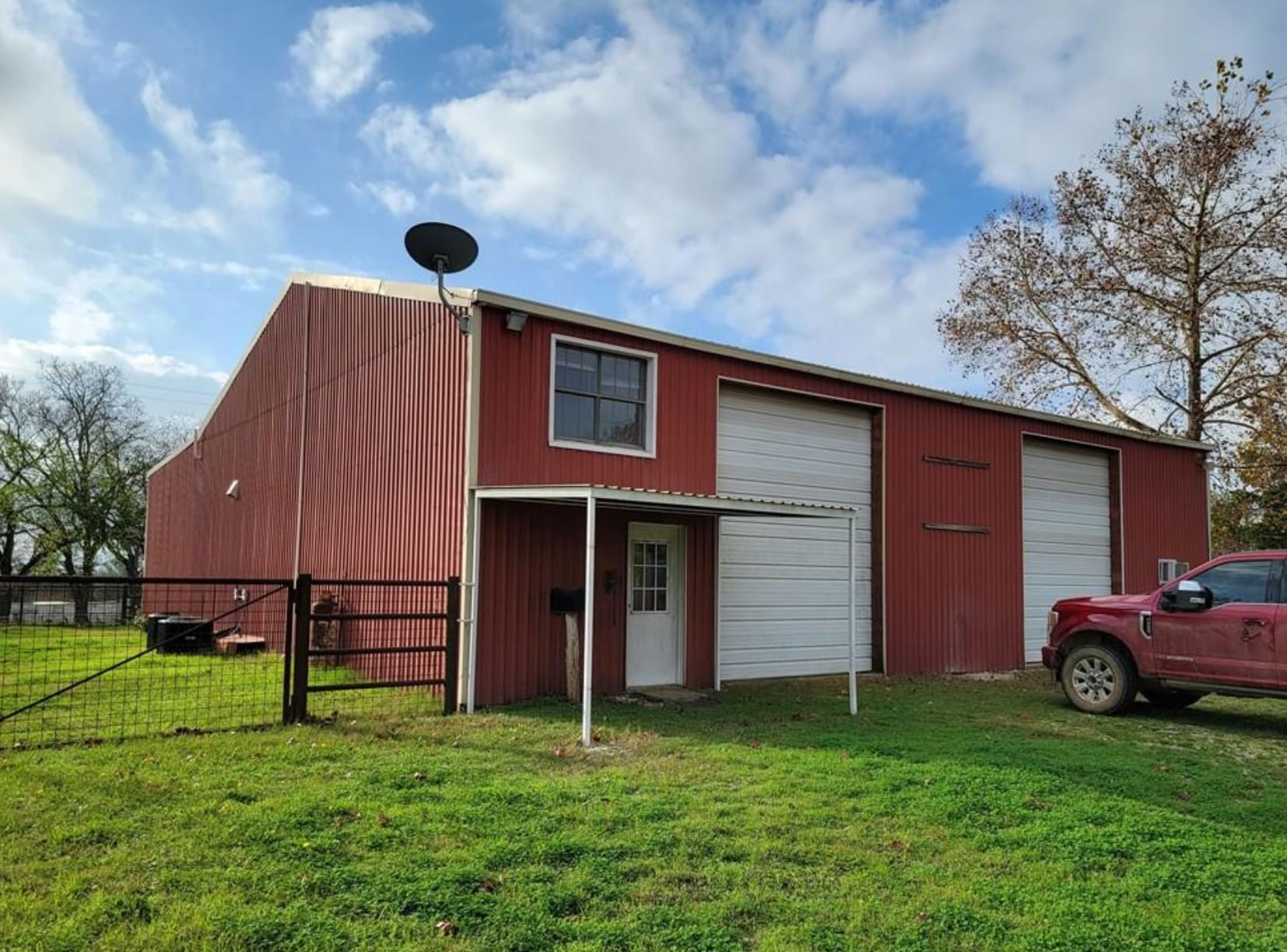 221-E Avenue C, Milano, TX for lease Primary Photo- Image 1 of 14