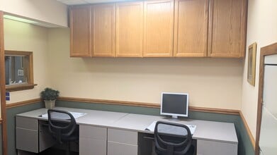 226 Seventh St, Garden City, NY for lease Interior Photo- Image 2 of 4