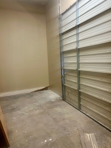 4219-4235 Centergate St, San Antonio, TX à louer - Photo intérieure - Image 3 de 17