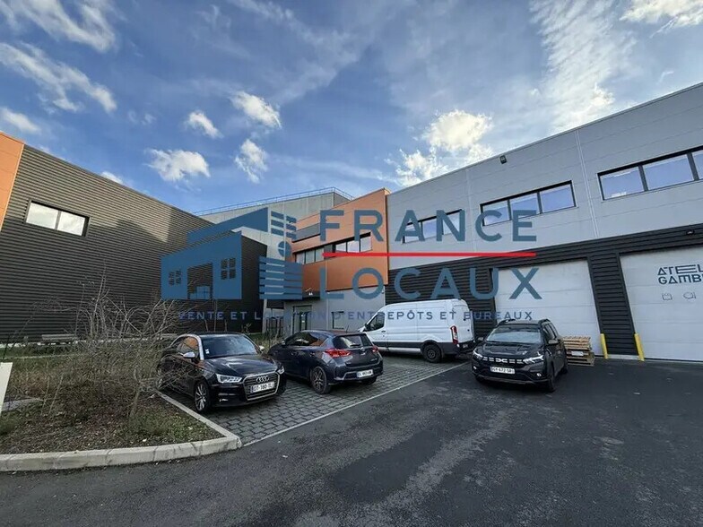 38 Chemin Latéral, Romainville à louer - Photo du bâtiment - Image 3 de 7