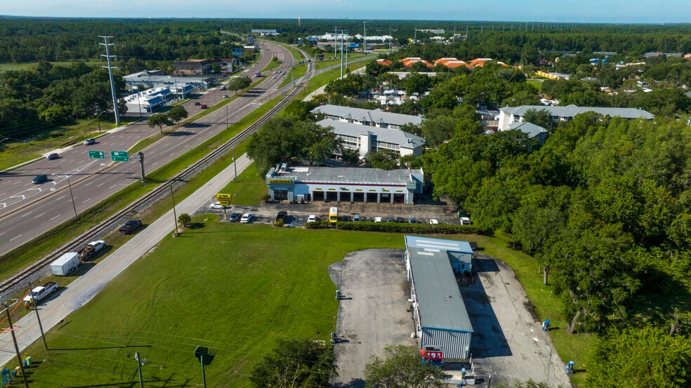 2131 Brinson Rd, Lutz, FL à louer - Photo du bâtiment - Image 3 de 3