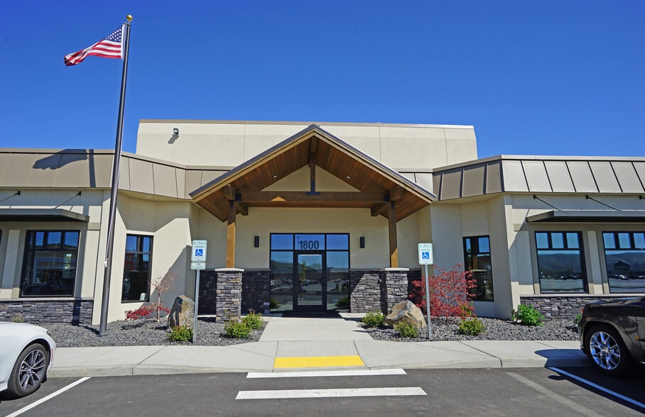 1800 Rainier Pl, Union Gap, WA for lease - Building Photo - Image 2 of 18