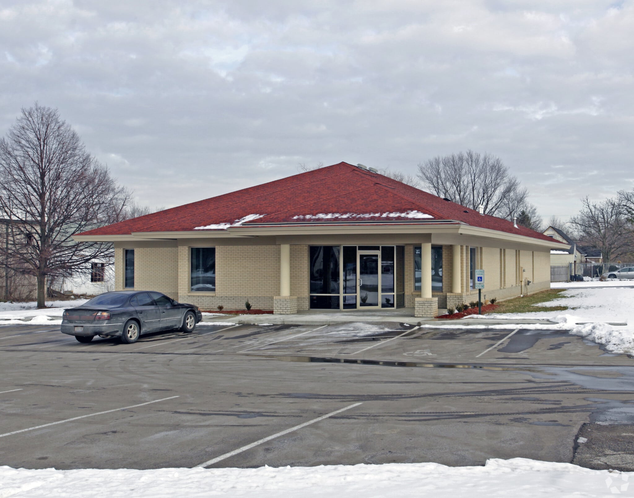 3300 Philadelphia Dr, Dayton, OH for sale Primary Photo- Image 1 of 32