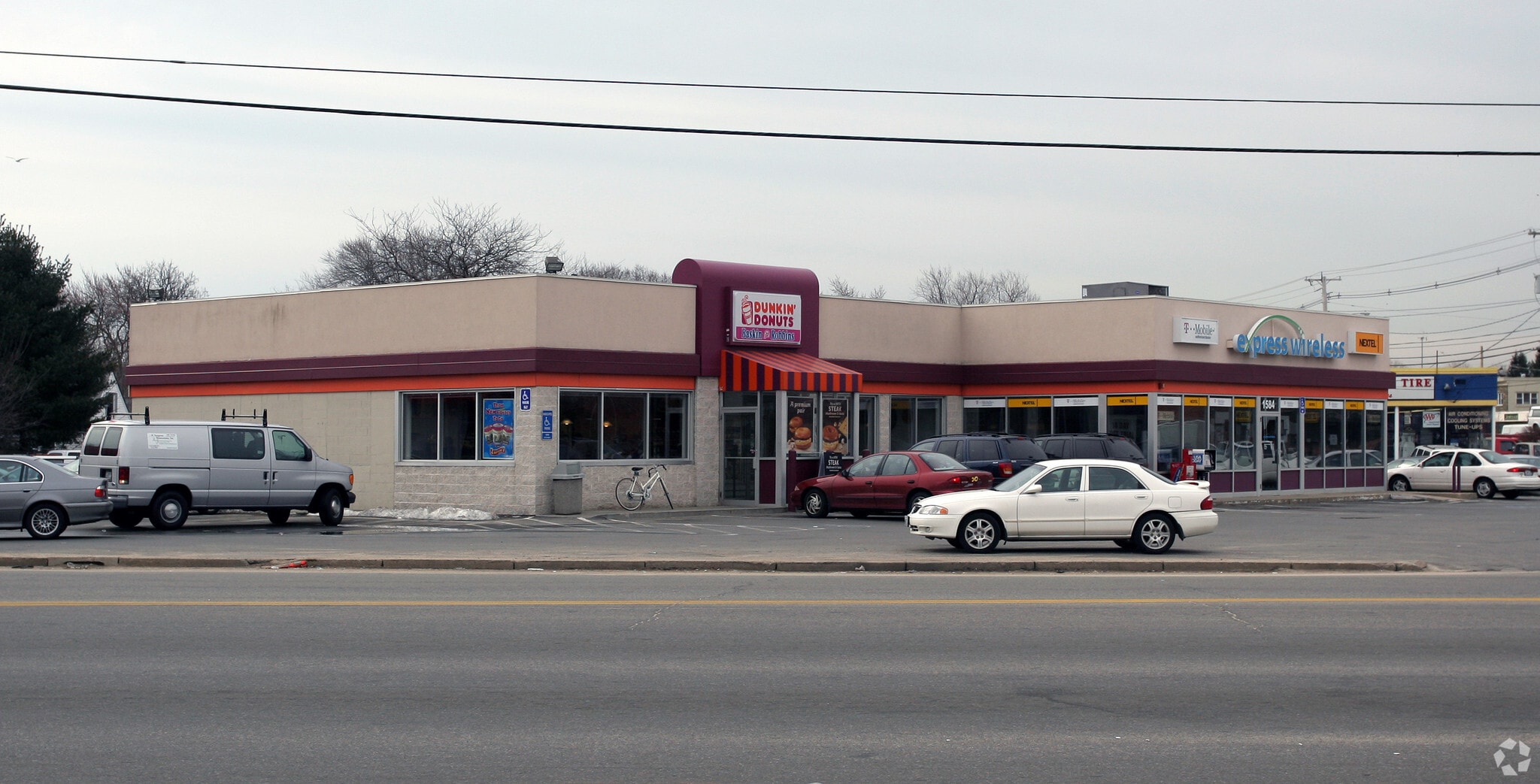 1584 Warwick Ave, Warwick, RI for lease Building Photo- Image 1 of 9
