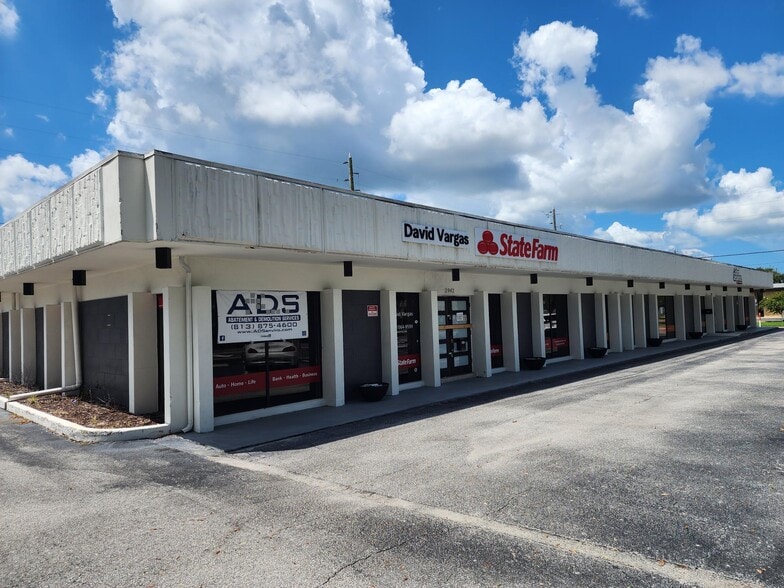 2942-2958 1st Ave N, Saint Petersburg, FL for lease - Building Photo - Image 2 of 10