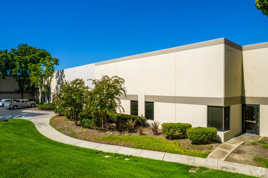 7066 Las Positas Rd, Livermore, CA for lease - Building Photo - Image 3 of 6