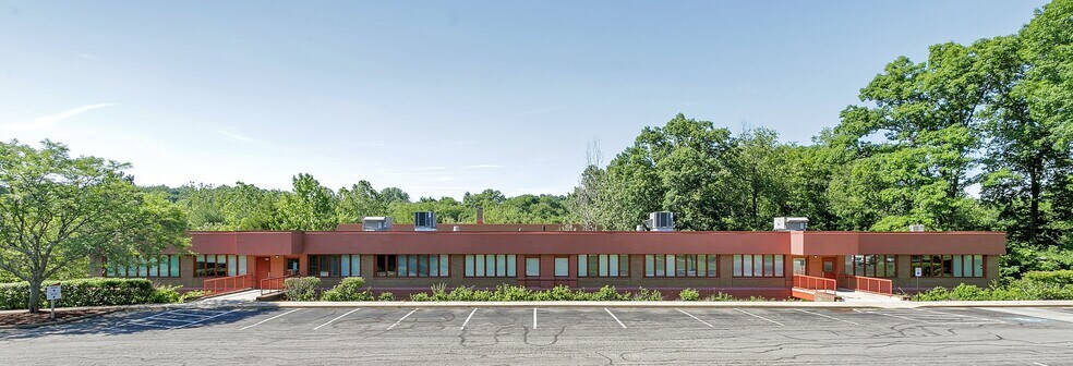 4200 Triangle Ln, Murrysville, PA à louer - Photo du bâtiment - Image 2 de 22
