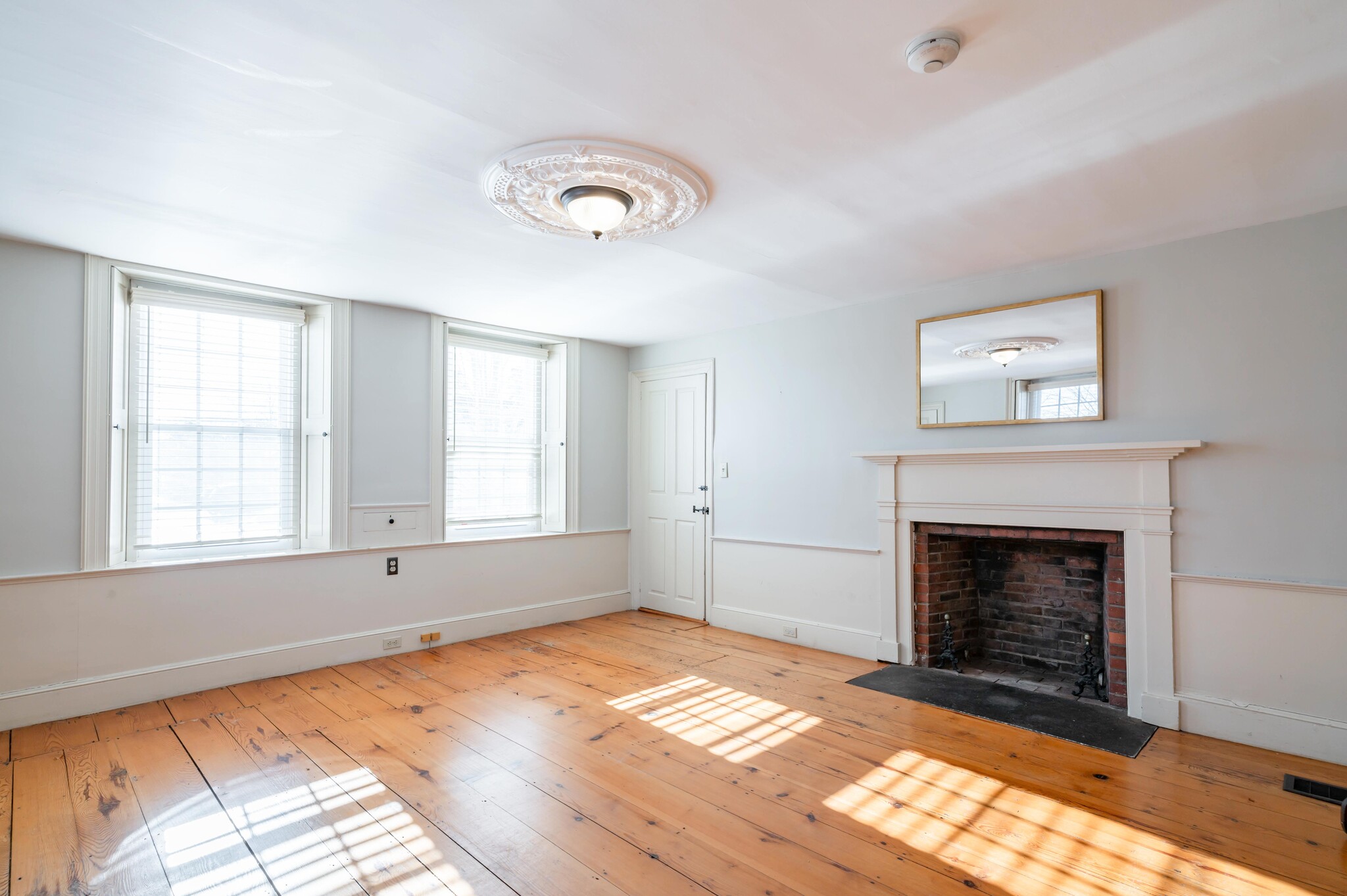 2 Ash St, Hollis, NH à louer Photo intérieure- Image 1 de 10