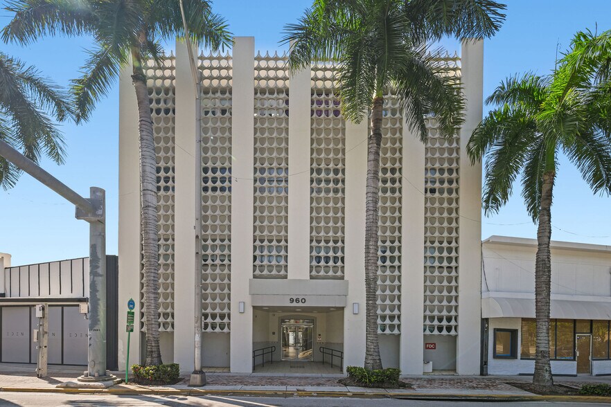 960 W 41st St, Miami Beach, FL à louer - Photo du bâtiment - Image 2 de 17