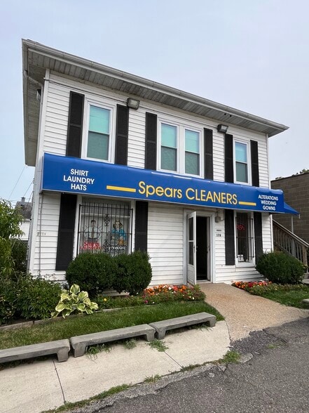 178 Northbound Gratiot Ave, Mount Clemens, MI for sale - Building Photo - Image 2 of 2