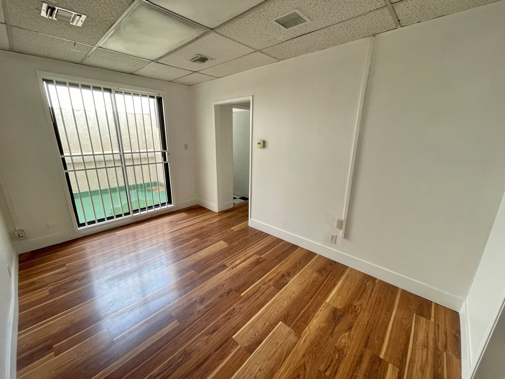 10600 W Pico Blvd, Los Angeles, CA for lease Interior Photo- Image 1 of 9