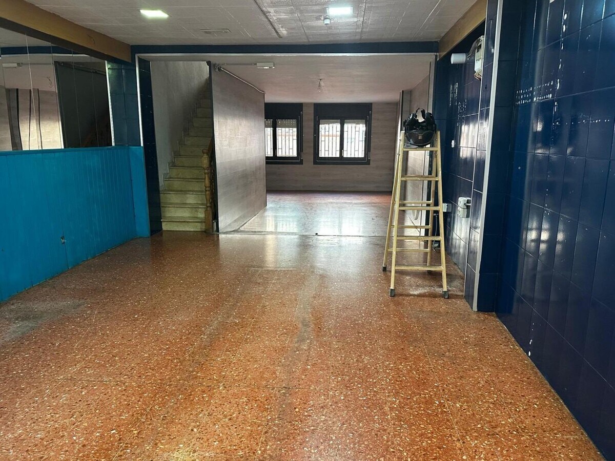Santa Coloma de Gramenet, BAR 08923 - Unit - - - Interior Photo - Image 1 of 9