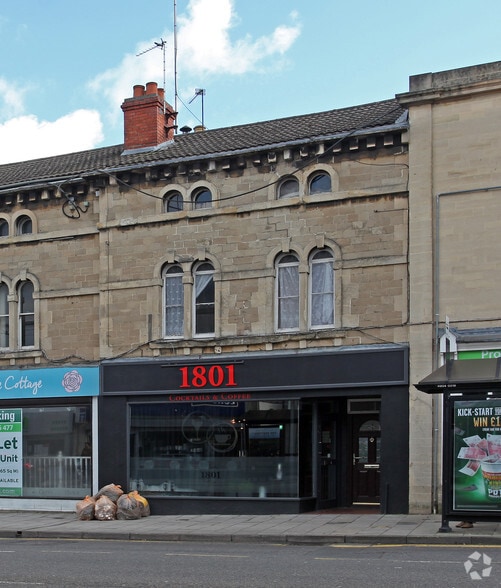 96 Victoria Rd, Swindon for lease - Primary Photo - Image 1 of 2