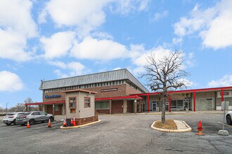 5050 S State St, Chicago, IL à louer Photo du bâtiment- Image 2 de 21