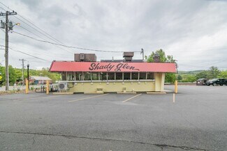 Plus de détails pour 7 Avenue A, Turners Falls, MA - Commerce de détail à vendre