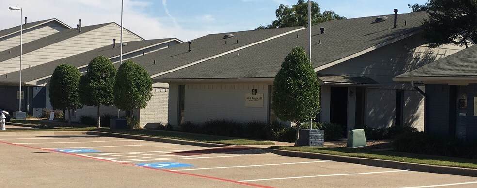 5509 Pleasant Valley Dr, Plano, TX for lease - Building Photo - Image 3 of 10