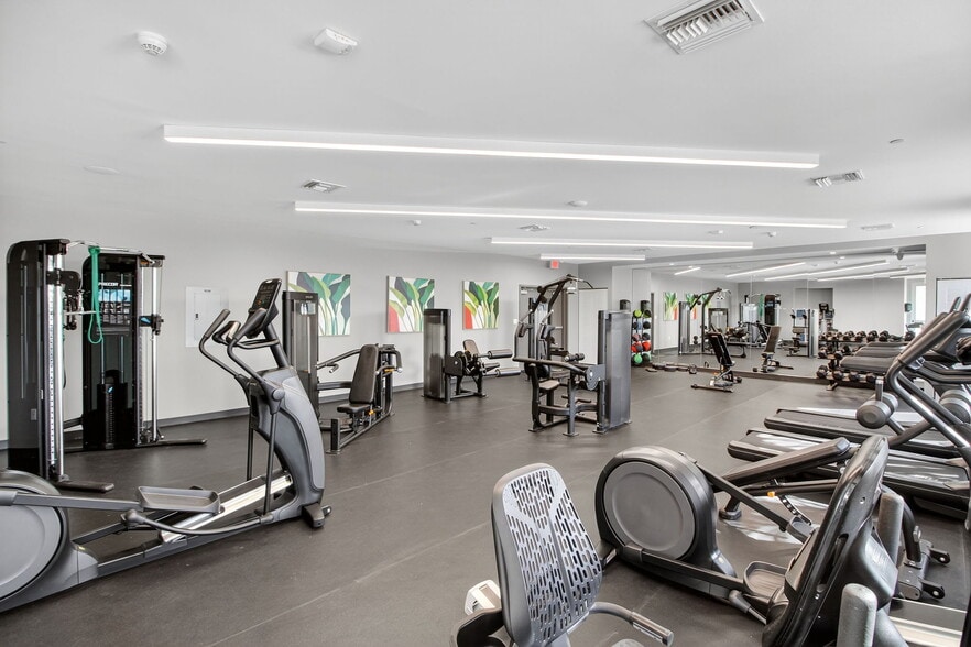 CENTRALIS CONDO PACKAGE OF 12 UNITS , portfolio of 1 properties for sale on LoopNet.ca - Building Photo - Image 2 of 84