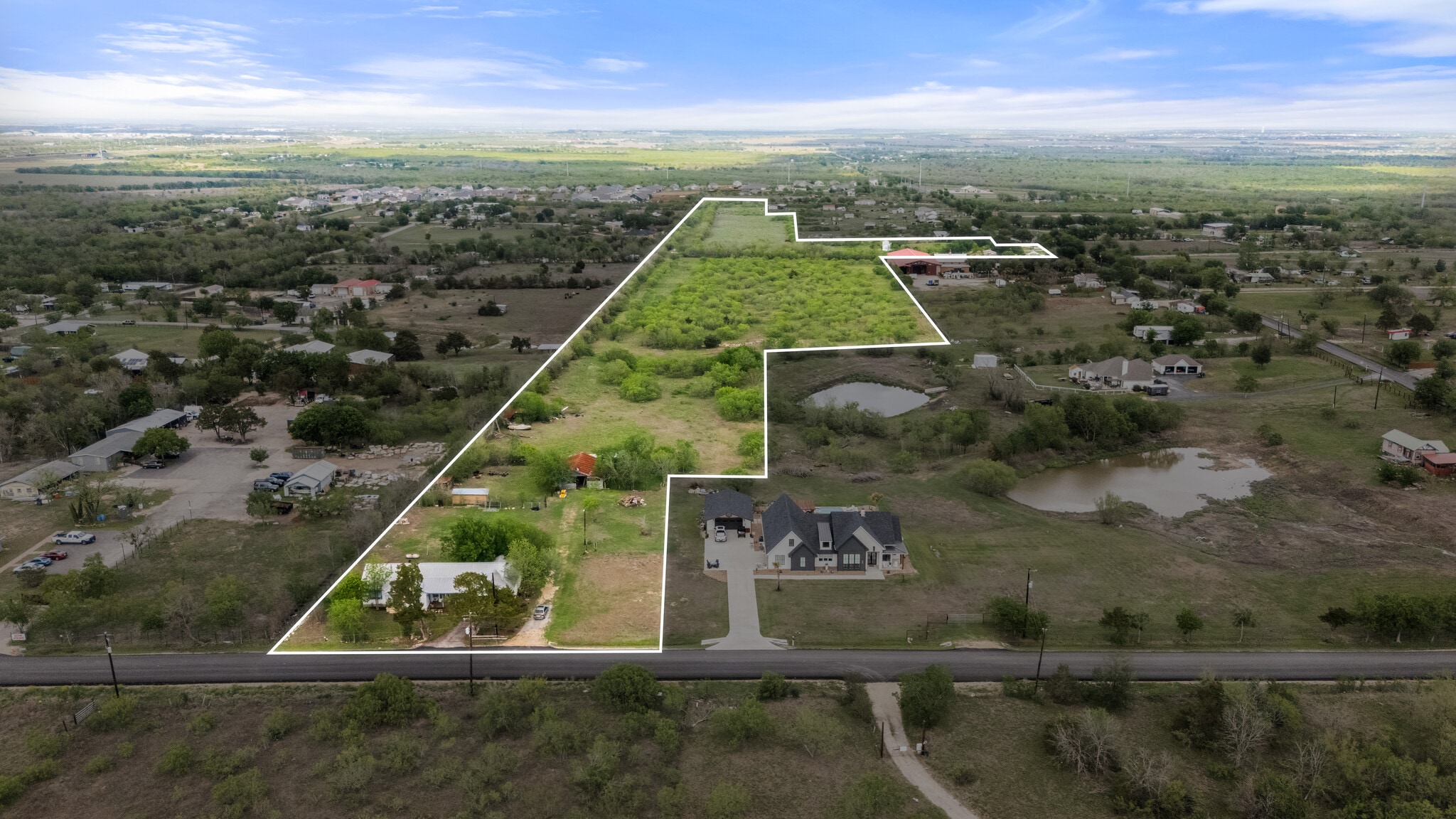 8802 Evelyn Rd, Buda, TX for sale Primary Photo- Image 1 of 14