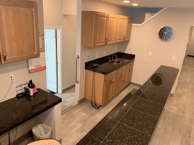 7805 W 38th Ave, Wheat Ridge, CO for lease - Interior Photo - Image 3 of 17