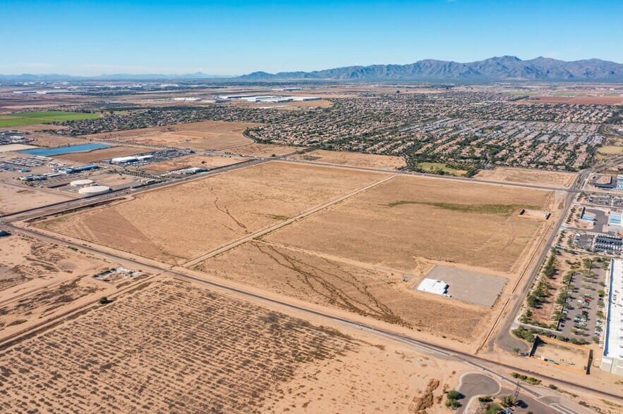 NEC Cactus Rd & Litchfield Rd, Surprise, AZ à vendre - Photo du bâtiment - Image 3 de 3