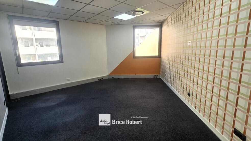 13 Quai Du Commerce, Lyon for lease - Interior Photo - Image 3 of 10
