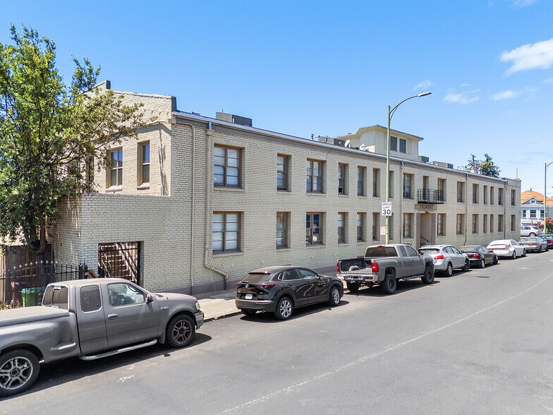 4609 Bond St, Oakland, CA à vendre - Photo du bâtiment - Image 2 de 14